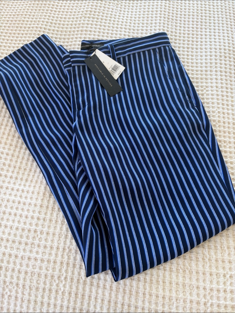 Banana Republic Blue and Light Blue Striped Women’s pants.